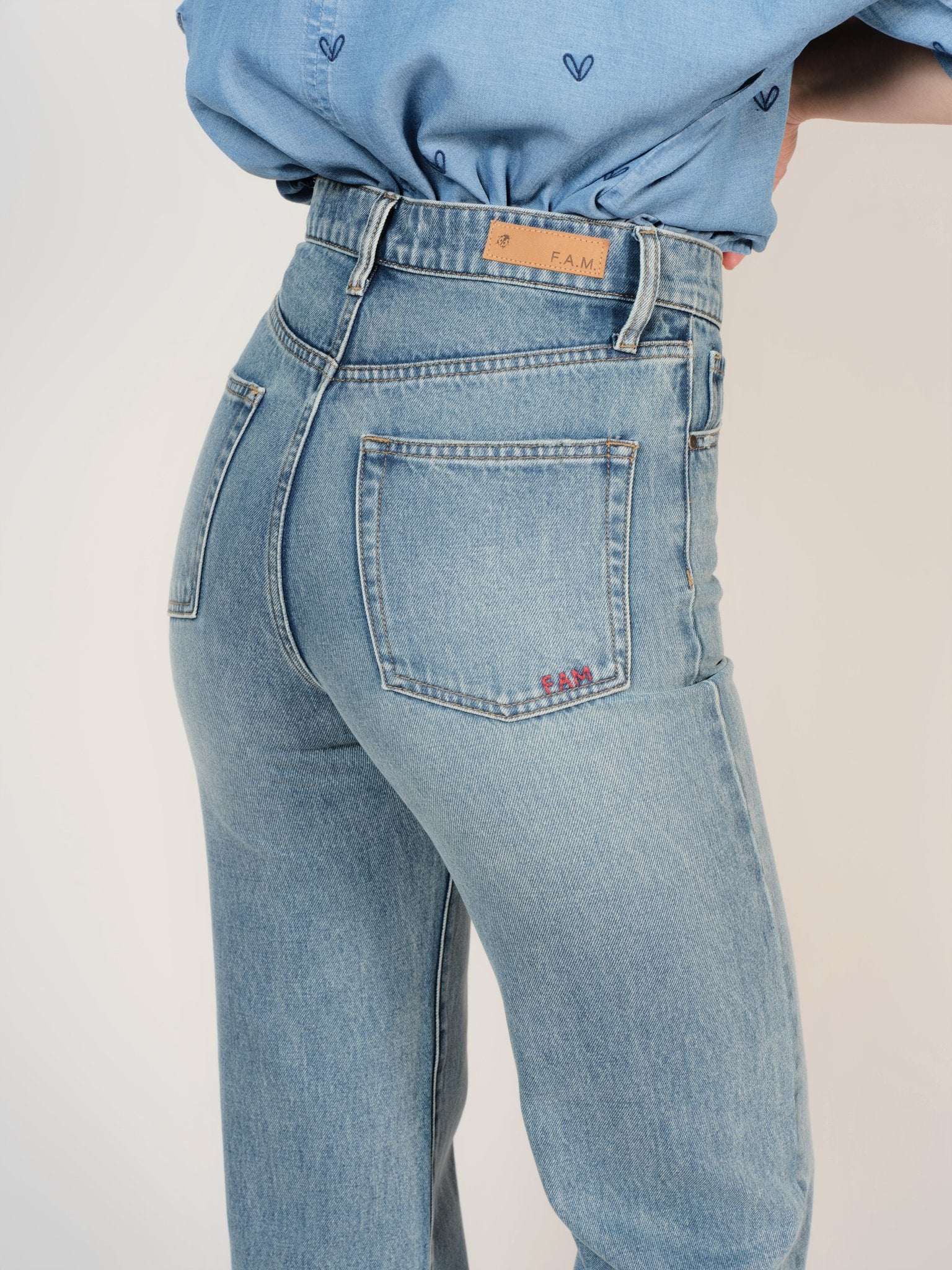 Jean droit bleu POLA LONG en 100% Coton