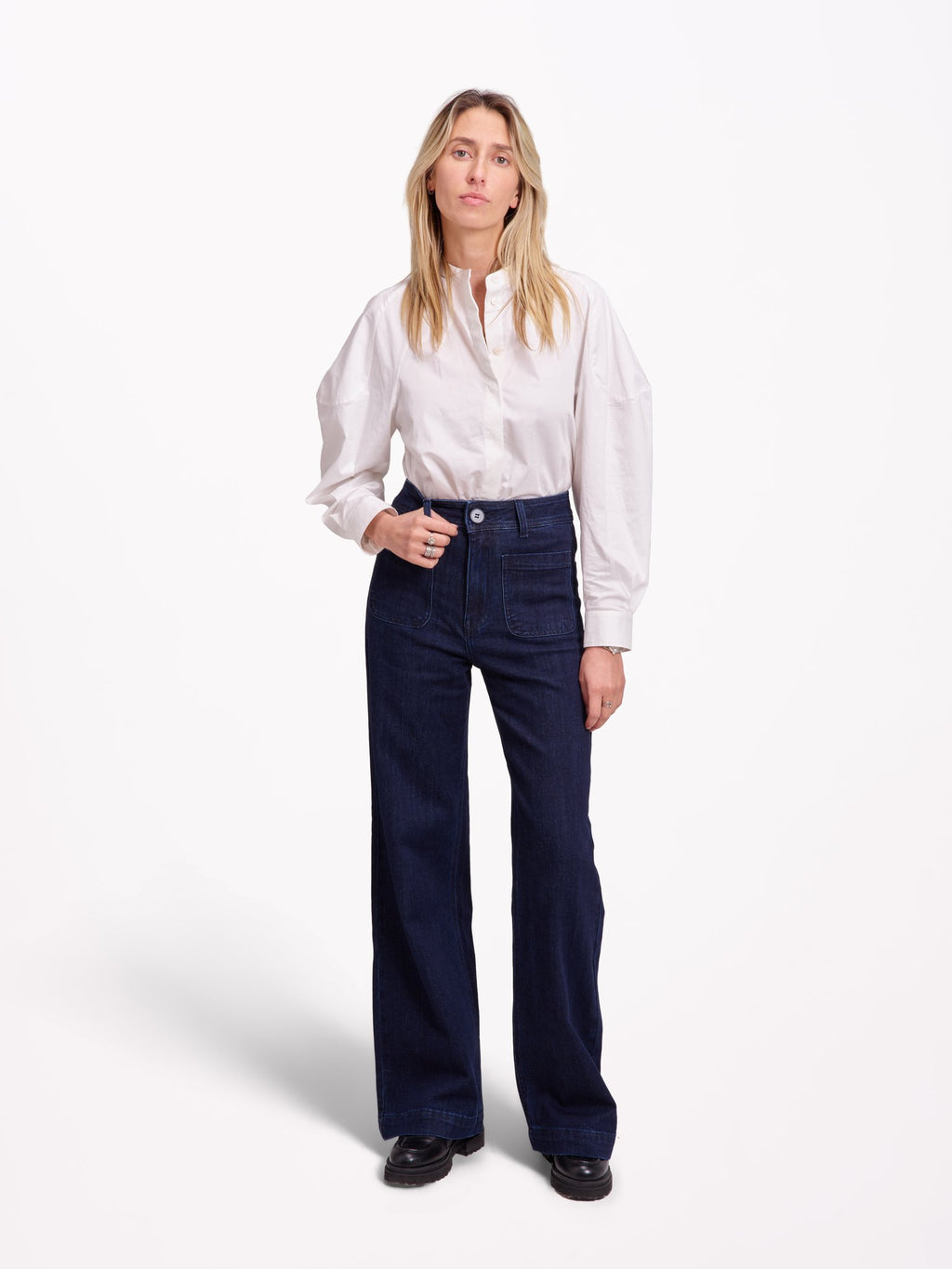 FAUVE high-waisted flared jeans