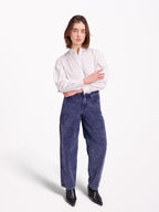 LENA: Baggy jeans for casual elegance and assured comfort