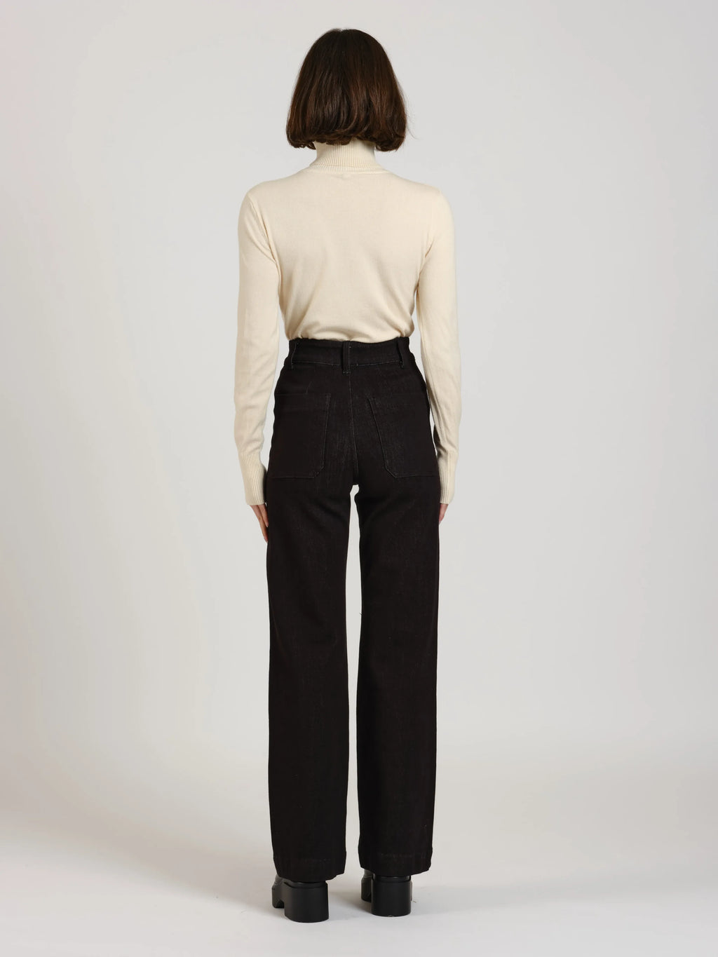 Jean évasé taille haute noir FAUVE avec poches avant