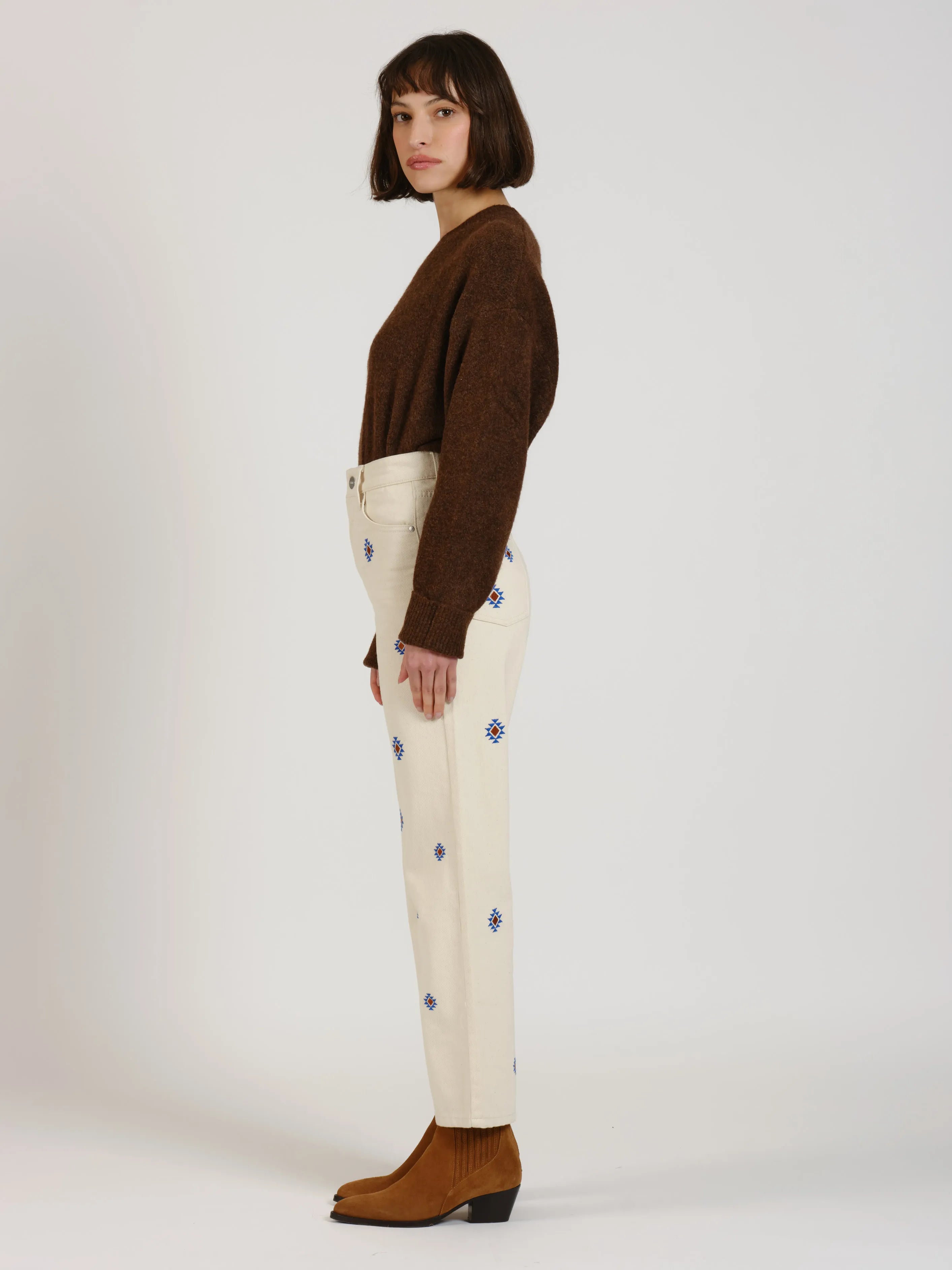 Jeans straight avec broderie POLA