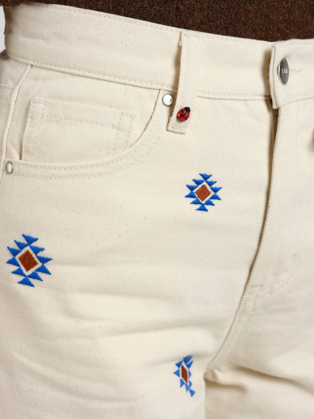 Straight jeans with POLA embroidery