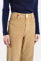 Pantalon évasé en velours camel FAUVE femme, CAMEL, taille XS, porté par Jessica (1m75) – photo 5