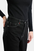Jean droit court noir POLA femme, BLACK, taille 26, porté par Jessica (1m75) – photo 4