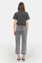 Jean droit court gris POLA femme, GREY, taille 25, porté par Claire (1m76) – photo 4