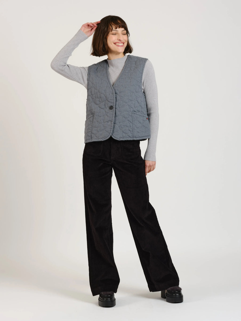 Veste sans manches VITTORIA femme, GREY, taille XS, porté par Léa (1m70) – photo 4