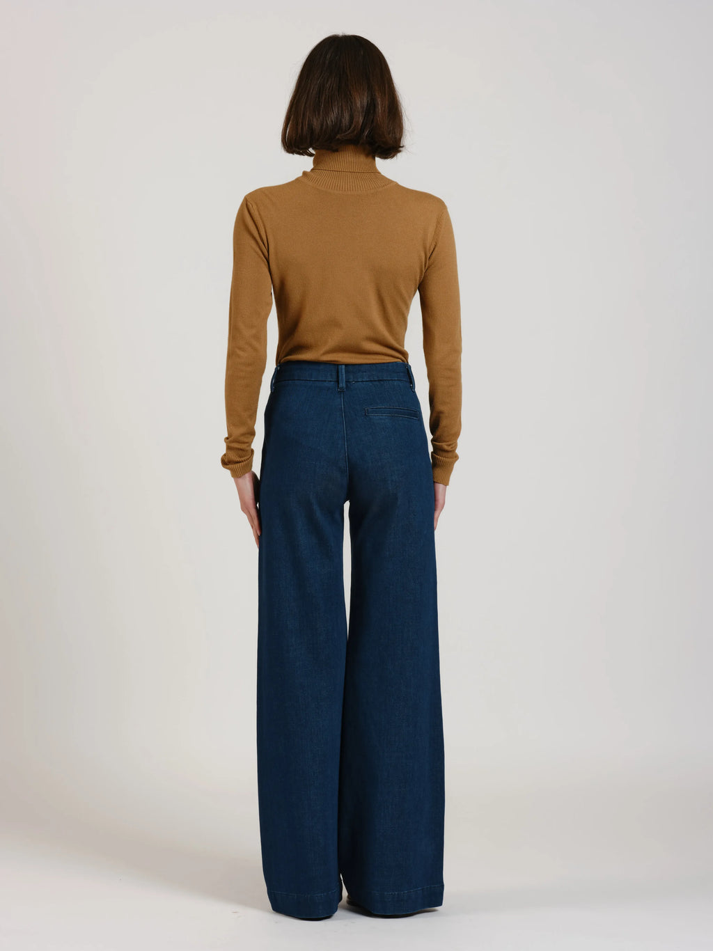 Jean évasé taille haute marine FRANCINE femme, NAVY, taille XS, porté par Léa (1m70) – photo 3