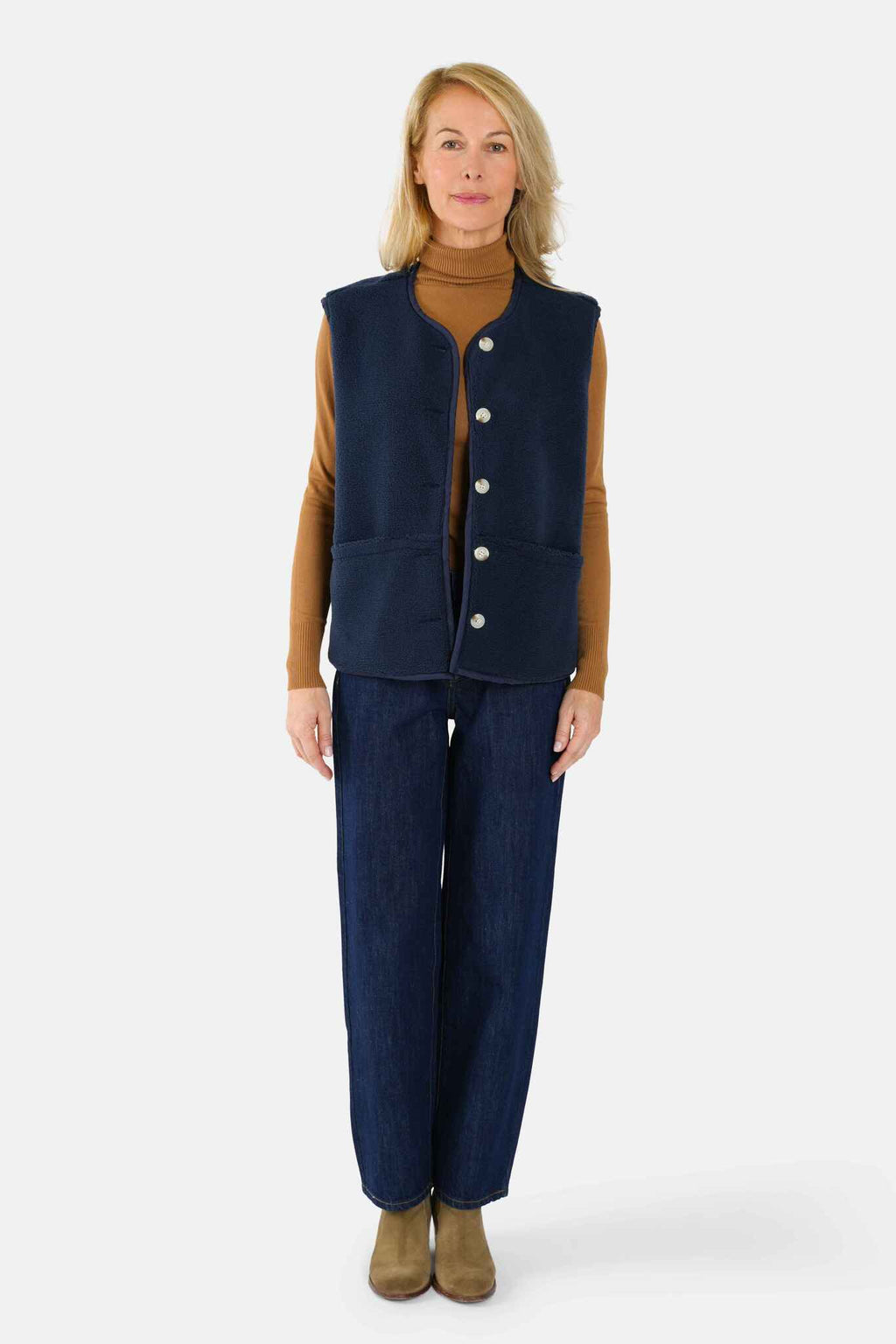 Veste sans manches VITA bleu marine femme, NAVY, taille XS, porté par Jessica (1m75) – photo 2