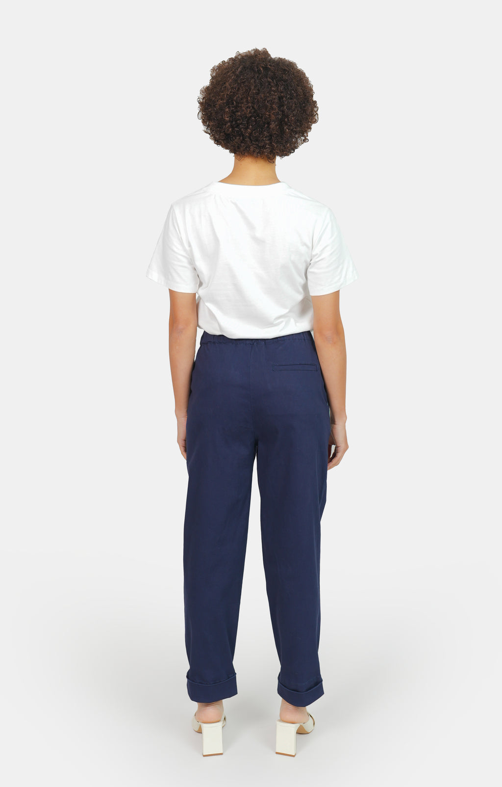 Mom confort bleu marine FRANCE femme, NAVY, taille XS, porté par Marie (1m71) – photo 4