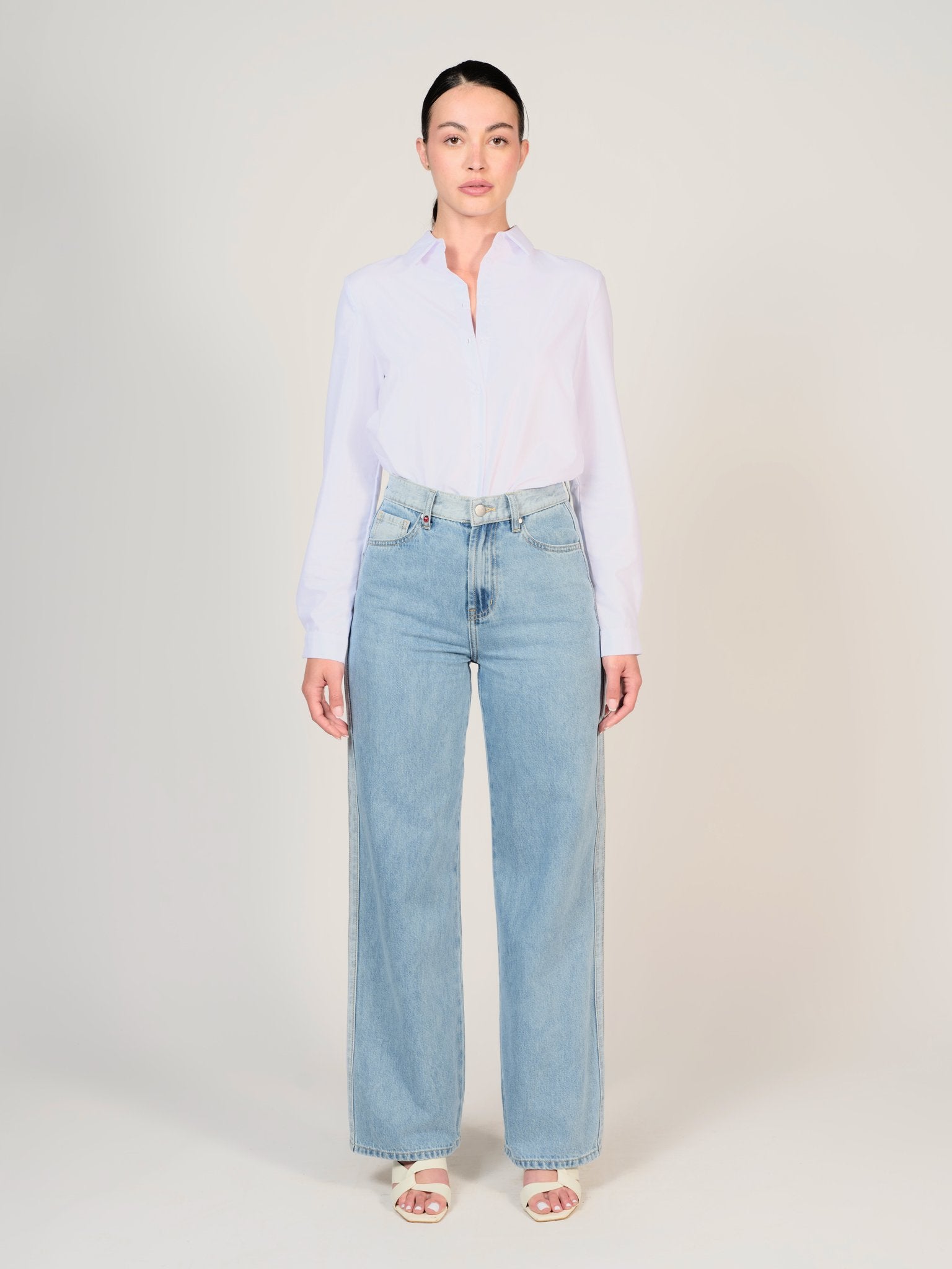 Jean évasé bleu FOREST GANSE femme, BLUE, taille XS, porté par Mélissa (1m70) – photo 2