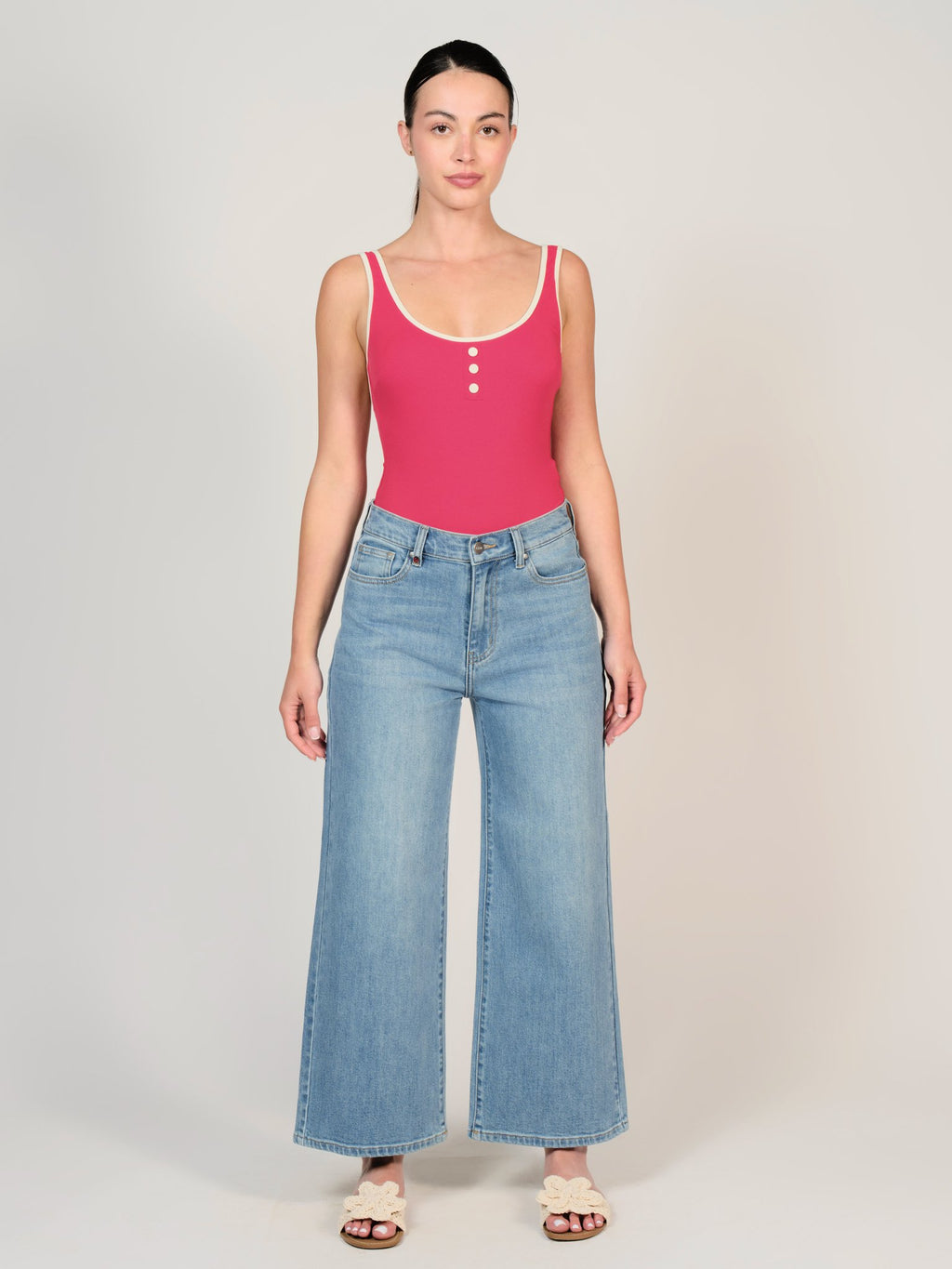 Jean large bleu FLORA CROPPED femme, BLUE, taille XS, porté par Mélissa (1m70) – photo 2