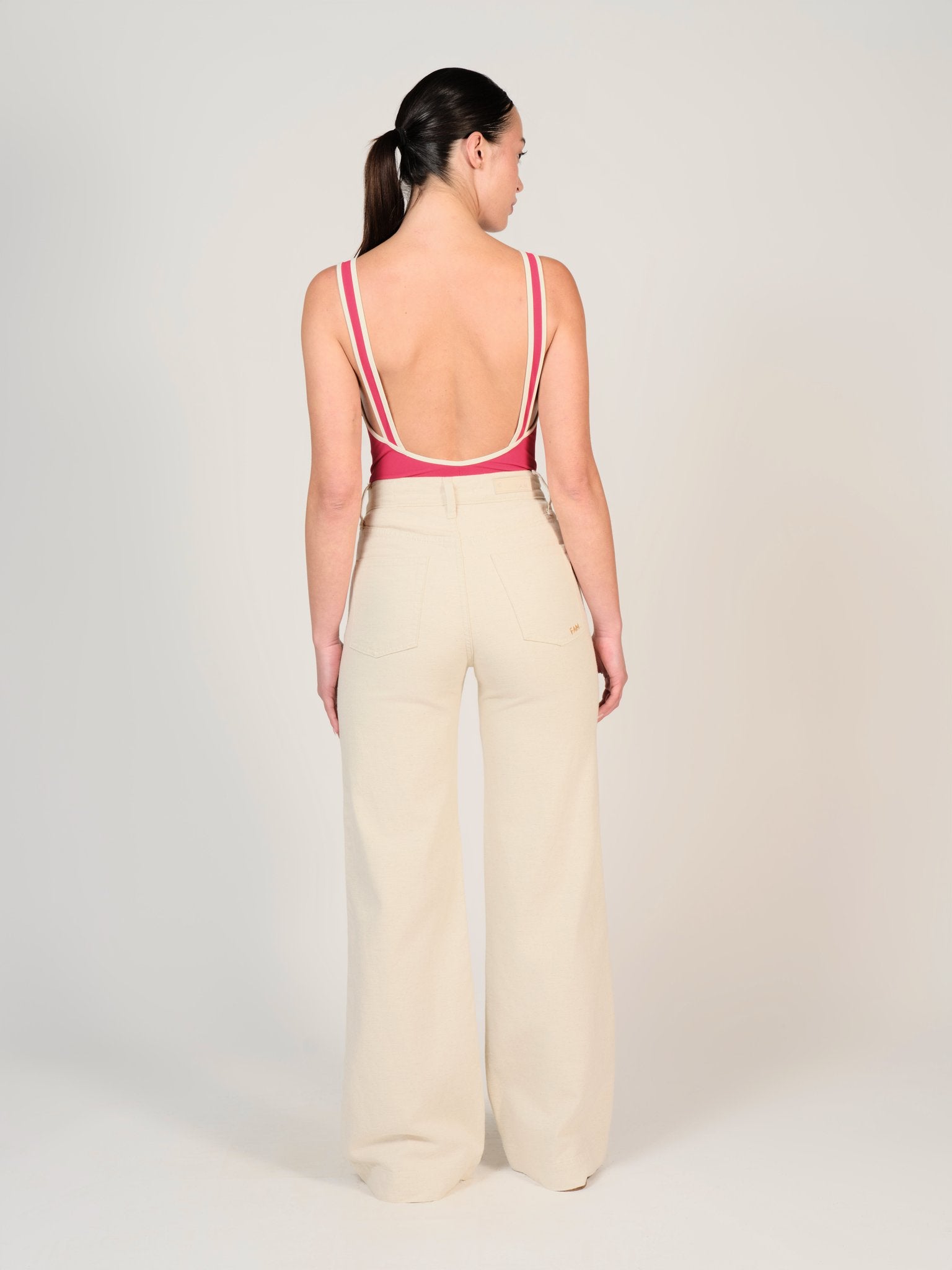Jean large écru FLEURE femme, GREIGE, taille XS, porté par Mélissa (1m70) – photo 3