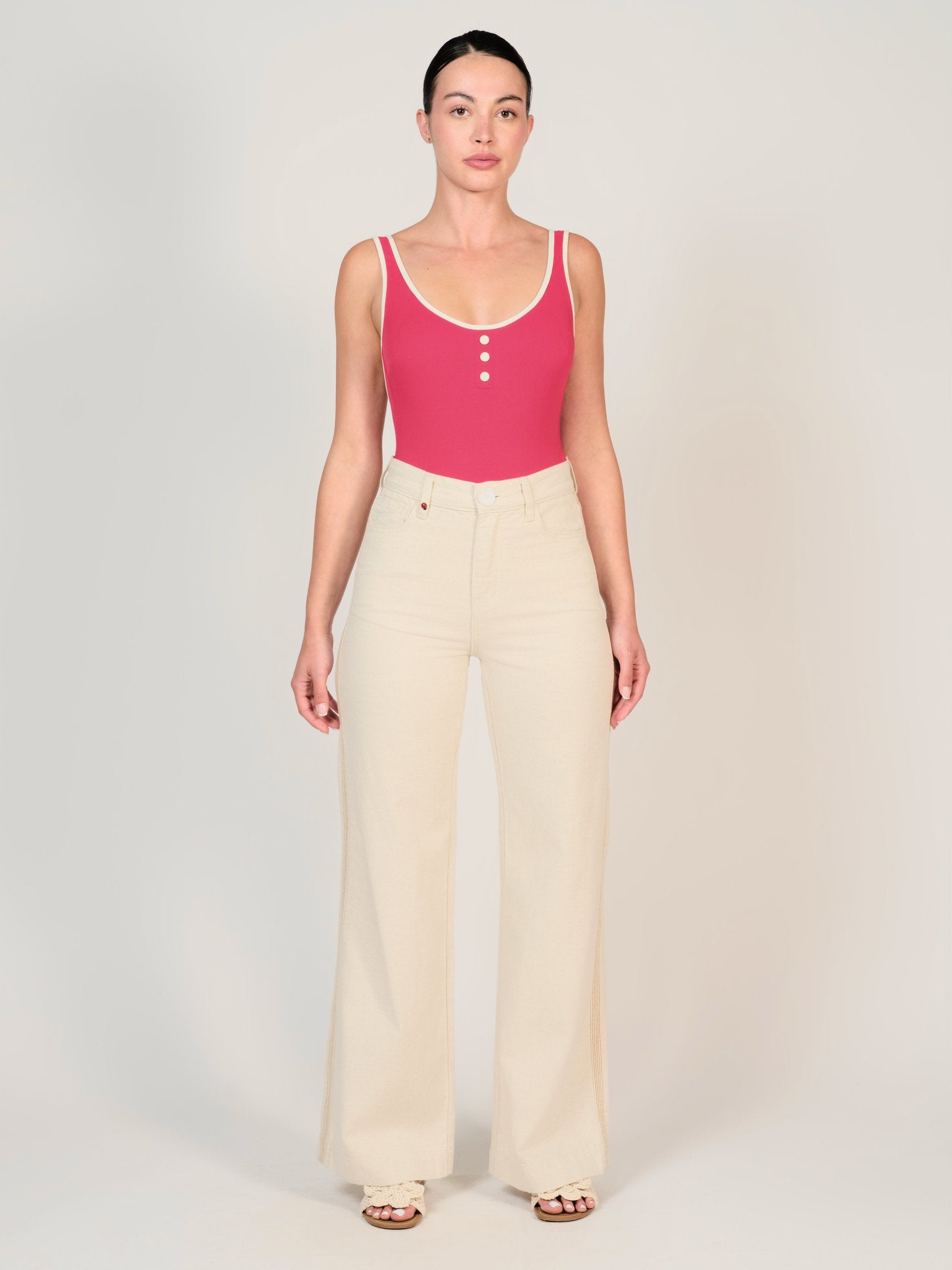 Jean large écru FLEURE femme, GREIGE, taille XS, porté par Mélissa (1m70) – photo 5