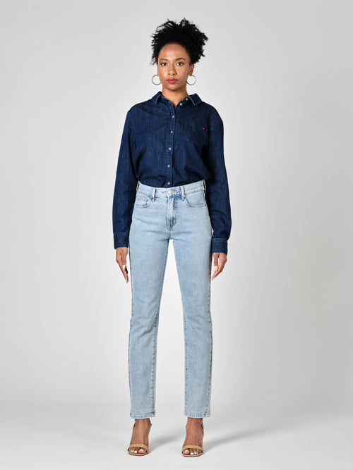 Jean mom bleu clair PATRICIA LONG femme, LIGHT BLUE LONG, taille 24, porté par Shazney (1m75) – photo 4