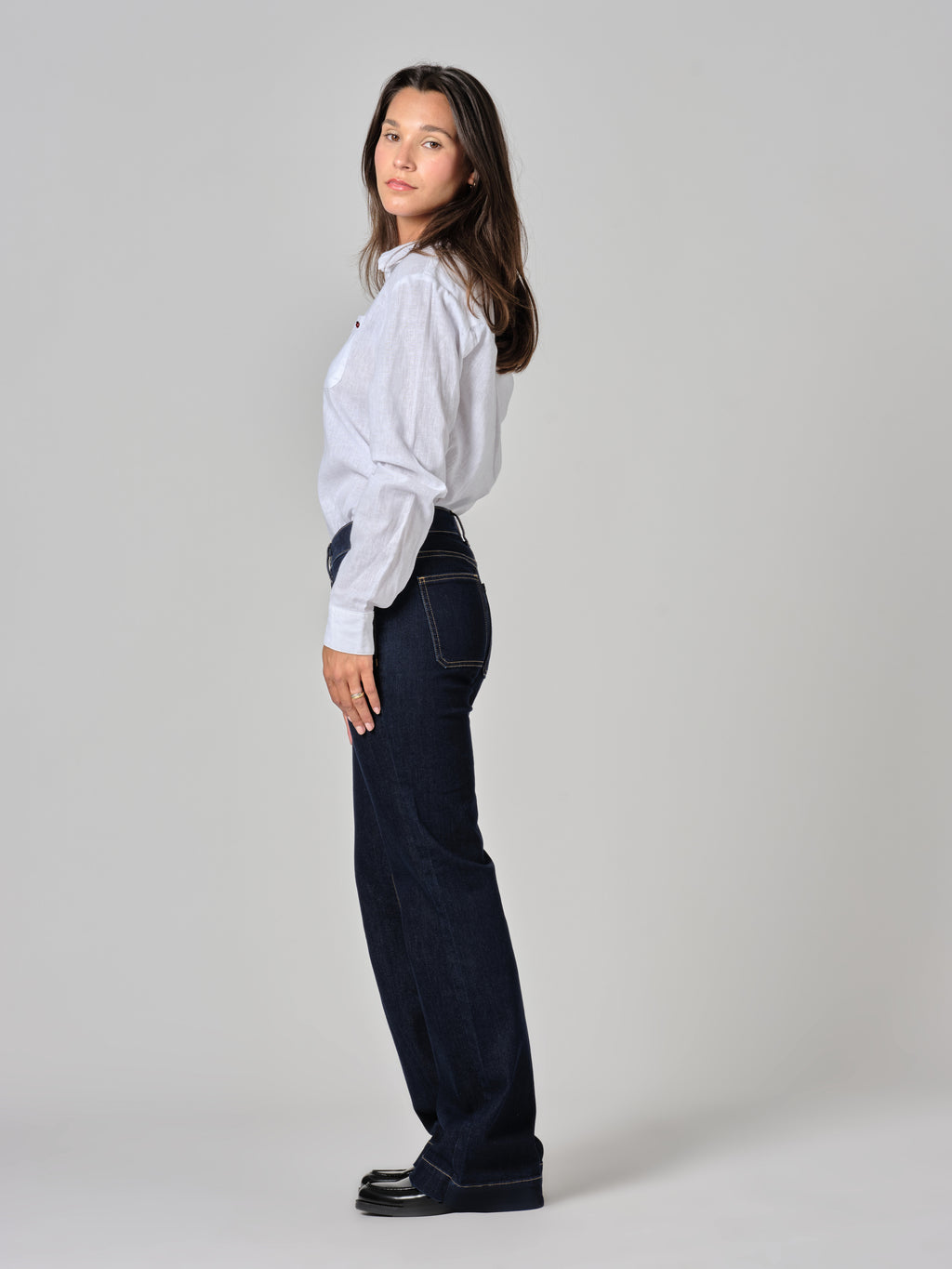 Jean bootcut brut BELLA femme, BRUT, taille 25, porté par Valentine (1m70) – photo 3