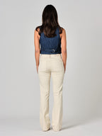 Jean bootcut greige BELLA femme, GREIGE, taille 25, porté par Valentine (1m70) – photo 4