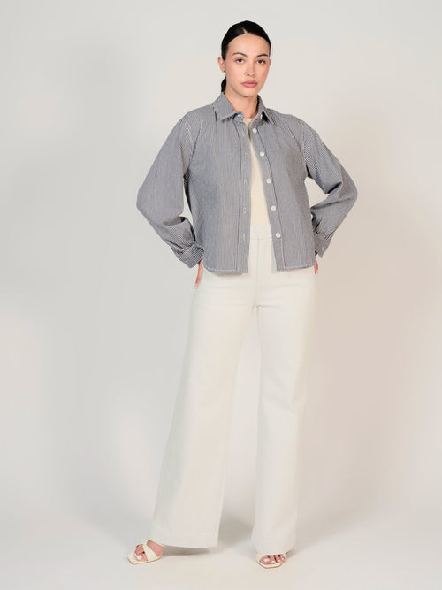 Chemise en jean à rayure bleue marine SALOME femme, STRIPE NAVY, taille XS, porté par Mélissa (1m70) (FAM PARIS) – photo 1