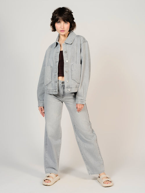 Veste oversize en jean gris VICKY femme, GREY, taille XS, porté par Sarah (1m70) (FAM PARIS) – photo 1