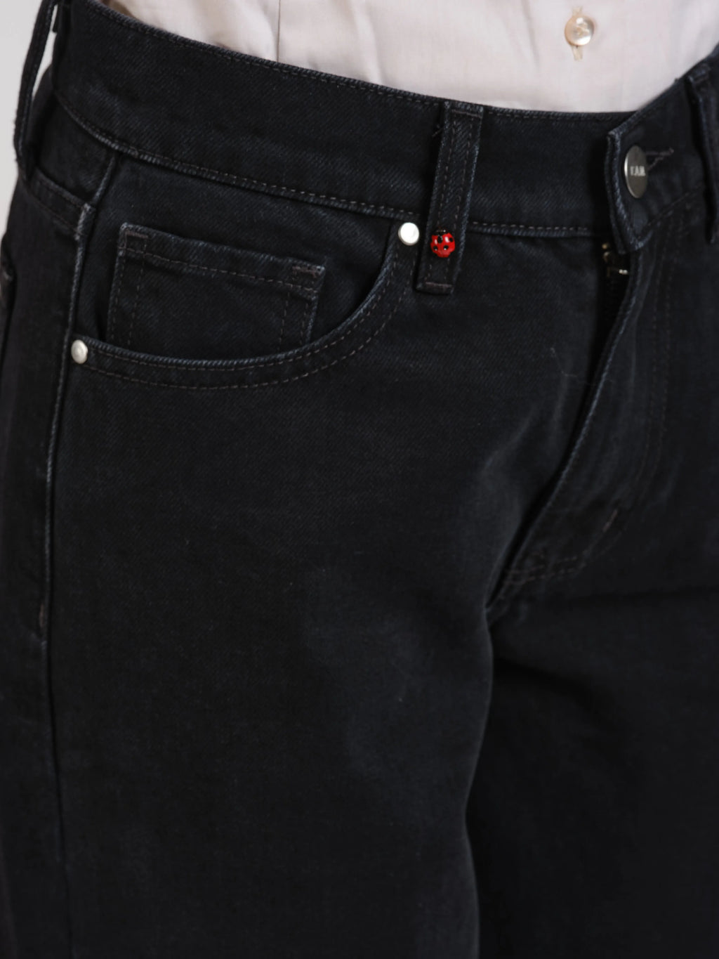 Jean baggy Élégance décontractée et confort assuré LENA femme, BLACK, taille XS, porté par Léa (1m70) – photo 5