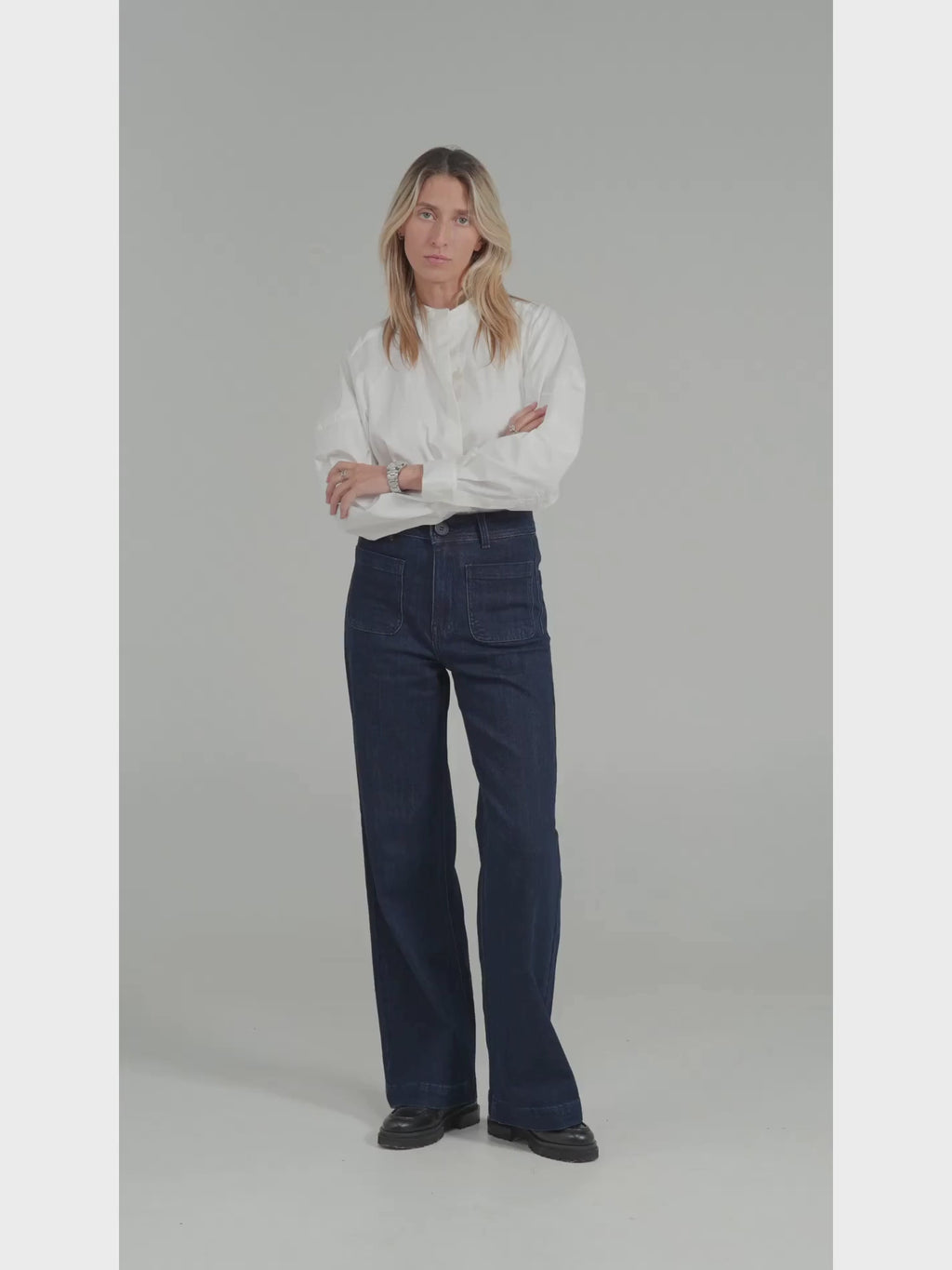 FAUVE high-waisted flared jeans