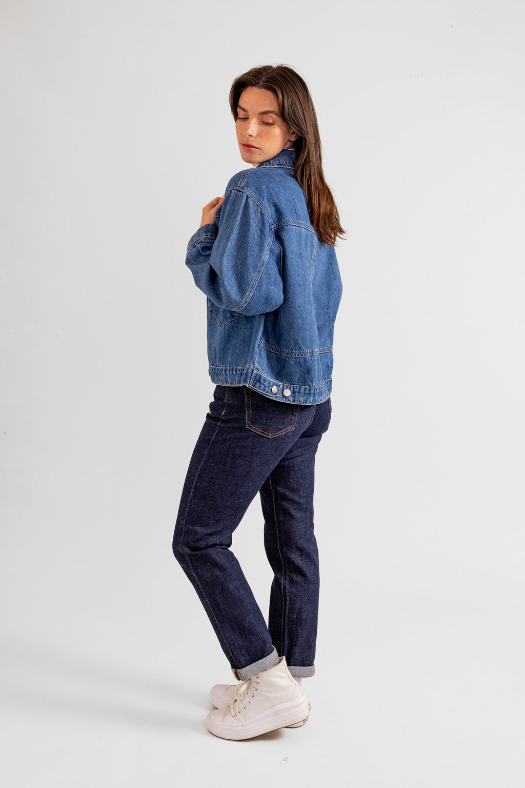 Veste oversize en jean stone VICKY femme, STONE, taille XS, porté par Eden (1m70) – photo 2