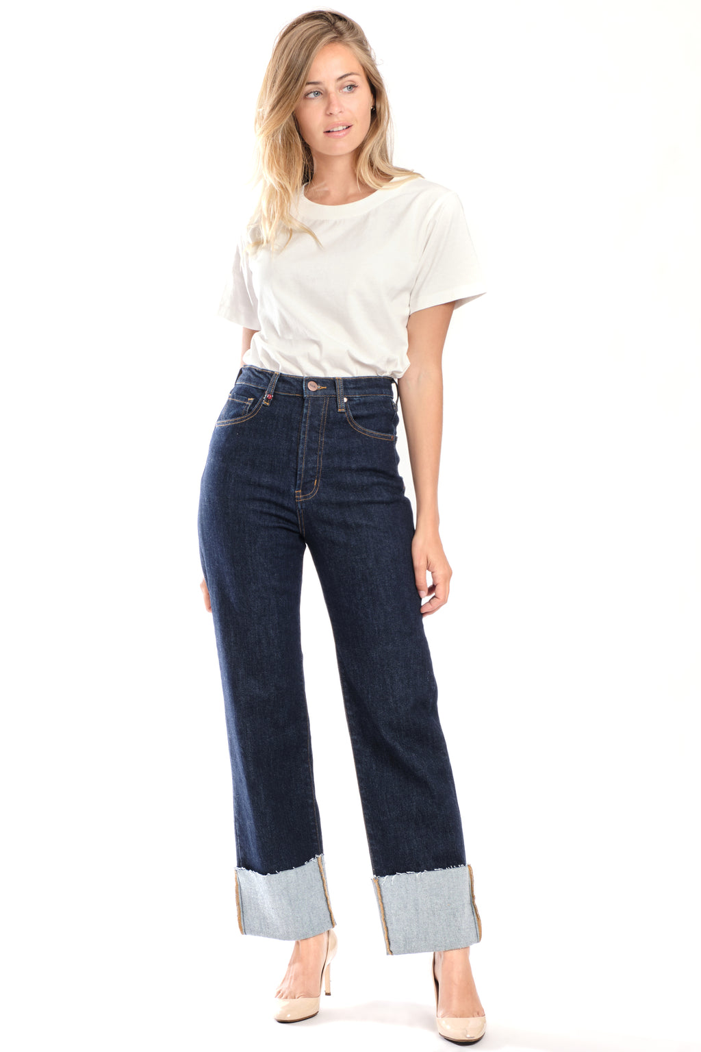 Jean droit indigo à revers PEARL femme, INDIGO, taille 26, porté par Clara (1m71) (FAM PARIS) – photo 1