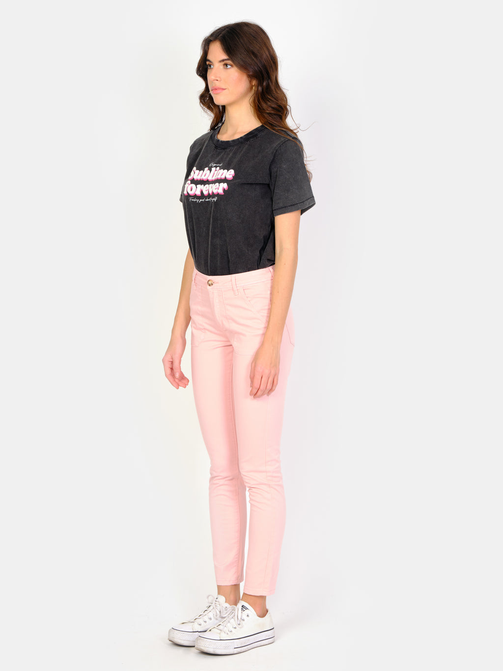 Pantalon chino rose SHARONE femme, PINK, taille 25, porté par Amanda (1m76) – photo 3