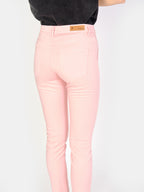 Pantalon chino rose SHARONE femme, PINK, taille 25, porté par Amanda (1m76) – photo 5
