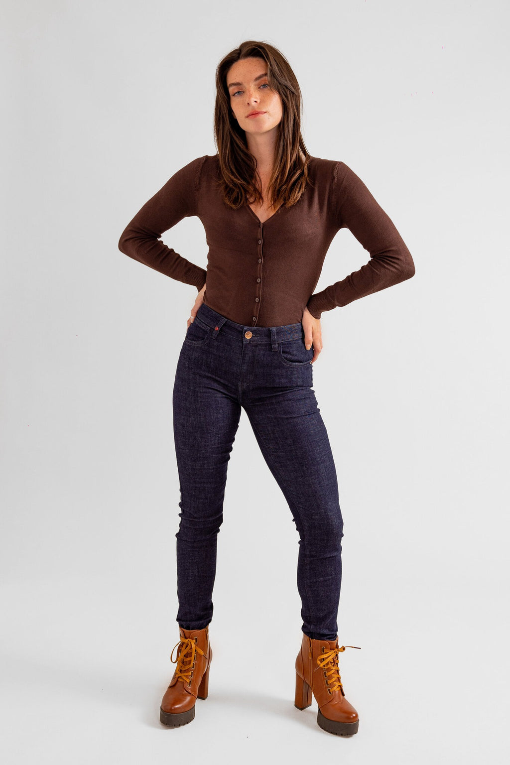 Jean skinny brut COLETTE femme, BRUT, taille 26, porté par Eden (1m70) (FAM PARIS) – photo 1
