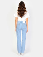 Jean droit bleu taille mi-haute PAOLI femme, LIGHT BLUE, taille 25, porté par Amanda (1m76) – photo 4