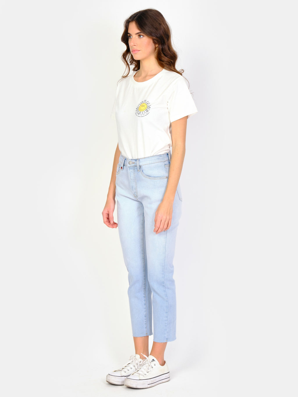 Jean mom bleu PATRICIA BLUE DYE femme, BLUE DYE, taille 25, porté par Amanda (1m76) – photo 3