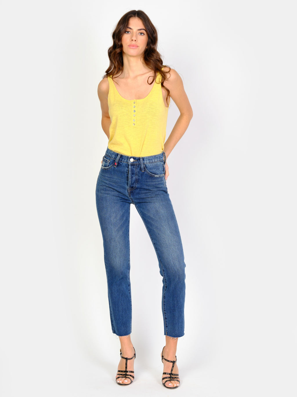 Jean mom stone PATRICIA femme, STONE, taille 25, porté par Amanda (1m76) (FAM PARIS) – photo 1